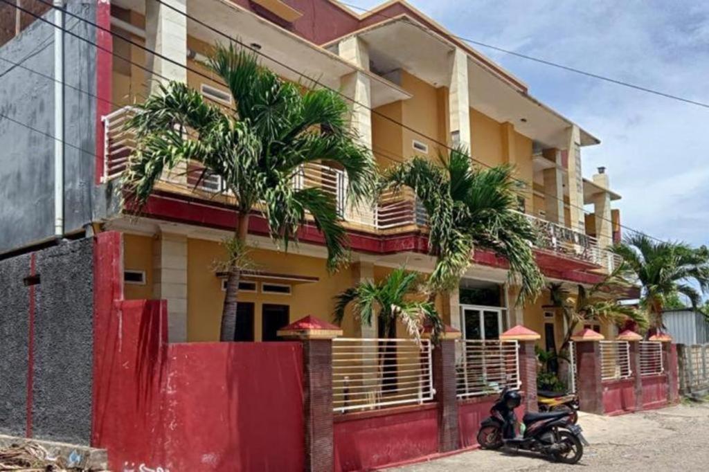 Spot On 3605 Clarichie Guest House Kupang  Exterior photo